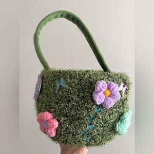 NWT Martha Stewart Kids Easter Basket Reusable Faux Gur Grass